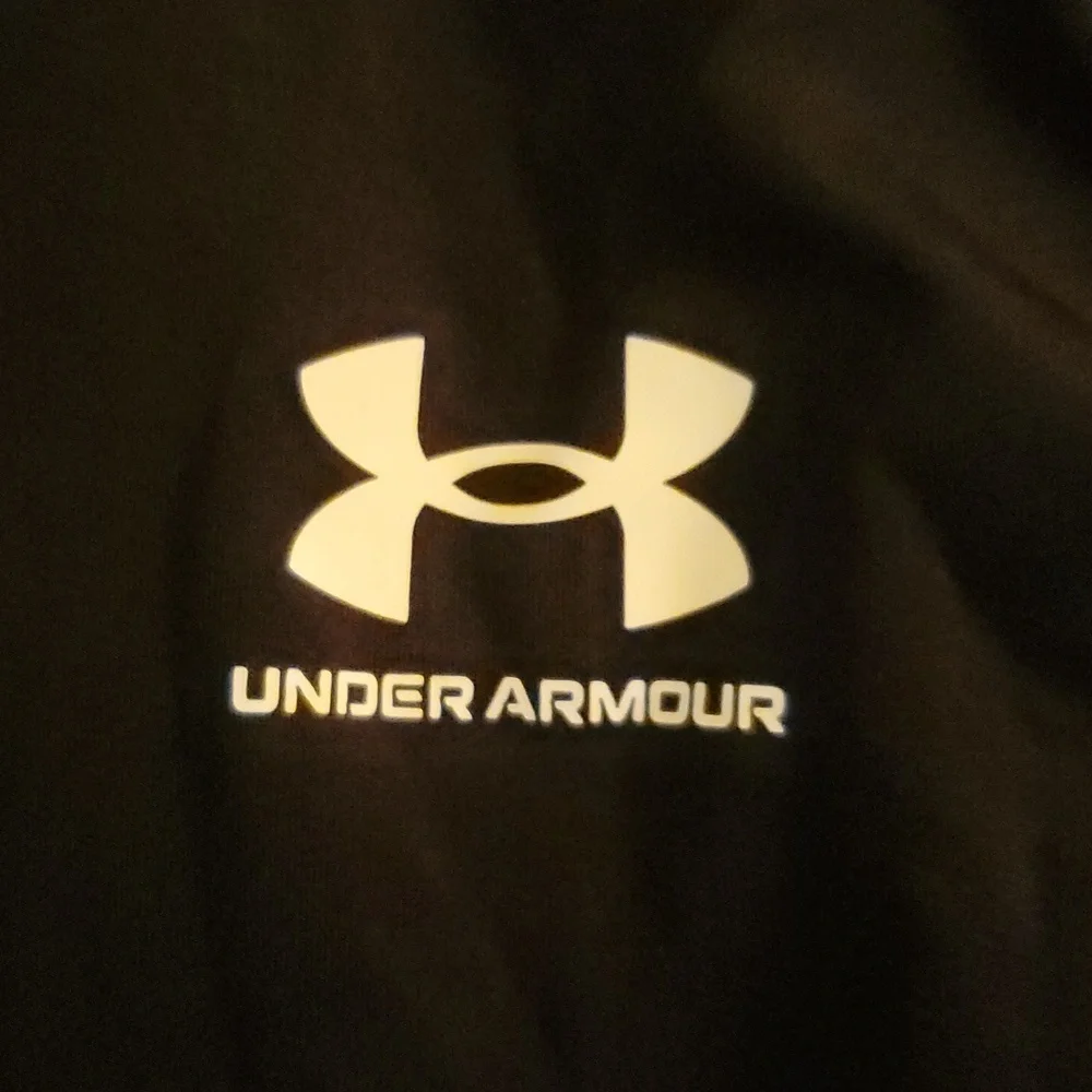 Under Armour Heatgear Long Sleeve Compression Base Black Men's Medium NWOT - Picture 2 of 4